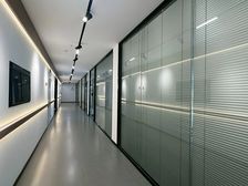 微软大厦680平半层西南采光带露台含税出租