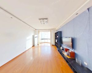 蓬莱公寓,中间层两居室,南北通透,有钥匙