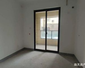 文庭景苑2室1厅1卫南朝向130.0万元/套出售