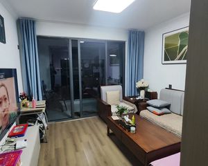 交通便捷 中间楼层 商圈成熟 医疗配套成熟