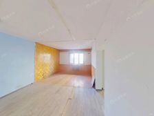 知春路北航南门 知春路罗庄西里大两居室 楼龄新 满五年公房