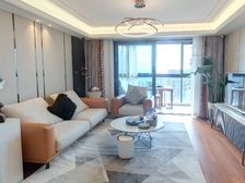 上湖城章二期4室2厅2卫南朝向450.0万元/套出售