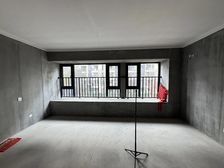 宝龙雅戈尔江汇城3室2厅2卫南朝向202.0万元/套出售