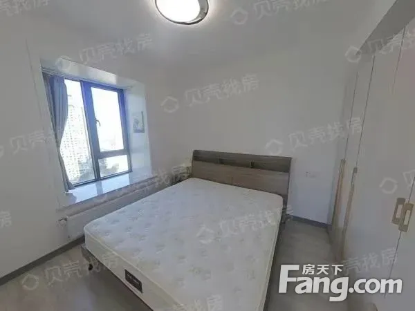 源深路地铁口精装全明一房，无中介费，智能门锁，专业维修送保洁