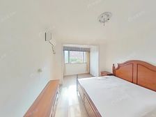 三开间朝南,全明户型,布局好,可塑性高,得房率高