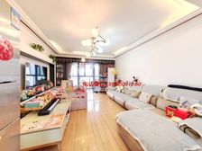 新上在卖 万宇名都花园 精装修大三房两卫 边户中上楼层 捡漏