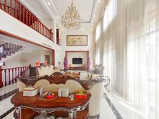 16.7米面宽,6.7米挑空客厅,三间南向卧室,全套房设计