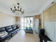 漕河泾电梯两房中心位置次顶楼带固定车位诚意卖价格好谈