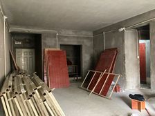 天邻风景纯内圈安静大三房两卫,朝南,住家装修