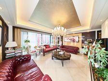 南北通透红玺台4室2厅精装修