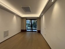 保利湖光印3室2厅2卫南朝向325.0万元/套出售