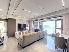 中骏合景府4室2厅2卫南朝向238.0万元/套出售