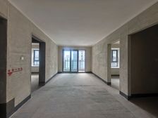 九龙坡区 里城樾公馆 三房 88万