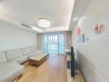 精装有地暖通透全明板式房,变现诚售看中好谈,地段好紧靠双轨交