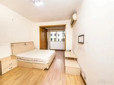 近轻轨,中间楼层,双南二房,老房东委托,看房随时。