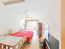 新上!中间位置小2房!楼层好!位置佳!价好谈!诚意出售!!