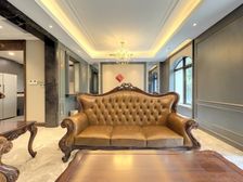 边套下叠 花园大 采光好 两个车位 精装修