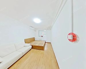 东三环团结湖公园旁南北双阳台得房率高新改造