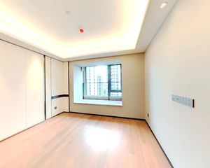 位于鄞州区老江东板块,汇聚宁波的城市配套