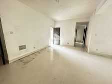 市政小区 3房2厅70万