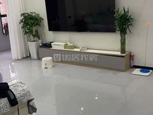 4室 南北通透 118平 龙之天地 电梯房 看房方便 有钥匙