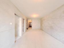 小区毛坯房可做婚房,大楼间距低楼层不挡光视野好