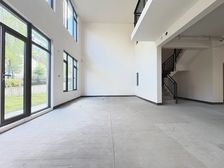 渝北区 华侨城翎屿 五房 530万