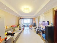 温馨舒适无遮挡国贸附近采光好合生汇带落地飘窗