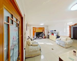 东三环全南向三居室中间楼层自己住看房方便