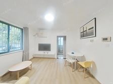 商品房,超大院子!精装修,采光好!