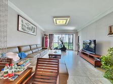 品质小区精装修正规四房,有车位,朝中通,住家安静