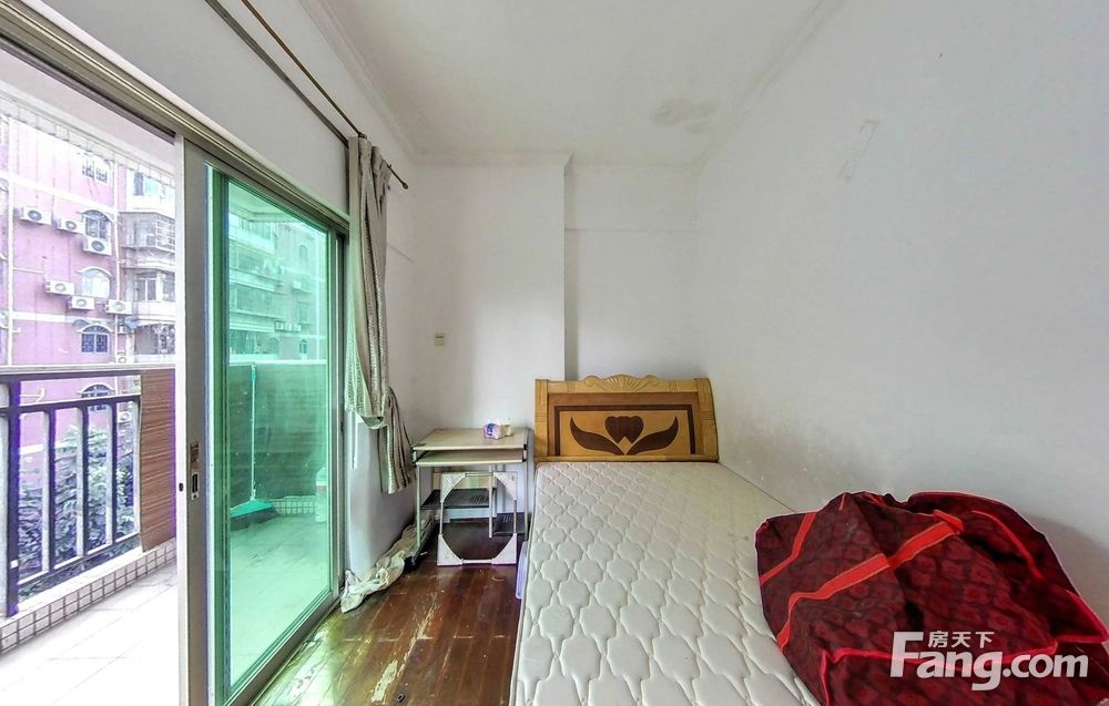 金兴花园3室1卫2厅98平精装修5500元月