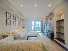 观音桥商圈 轻轨3号线出口 精装大三房 房子维护得很好 推荐