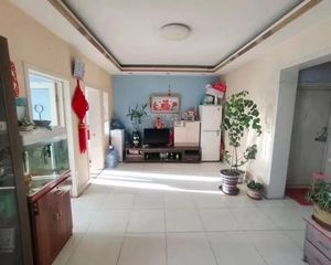 南华园四区 单价1.7万 南北通透三居 简装顶层149万