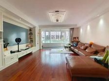 丽湖馨居 单价2.9万 精装 三室双卫 客厅通阳台 南北通透