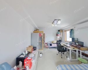 西四环内 安装宿舍 电梯南向两居室 近地铁 满五年