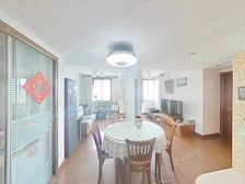 巨东,居家三房,中间楼层,位置安静