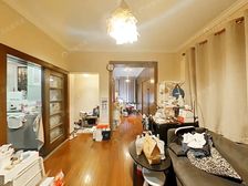 边套全明,客厅带窗,两房一厅,诚心卖,看房随时