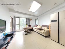 自由水岸精装修3+1户型 小区中间位置