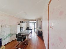 全南户型 诚意出售 视野开阔 采光充足 看房提前预约