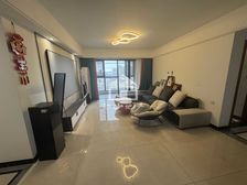 天健城 4房2厅123万