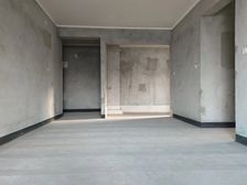 大渡口区 融创春晖十里岚峰庭 三房 59万