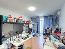 枫桦景苑一期顶楼复式四房,有大露台,小区前排位置,欢迎品鉴。