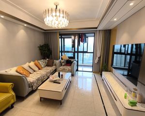 中交君玺 精装可拎包入住 近医院 有电梯 东南户型 小区新