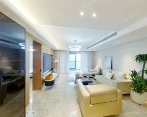 晓风印月公寓 4室2厅 南