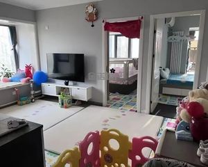 华欣湾 精装两居 4层 总价65万可议