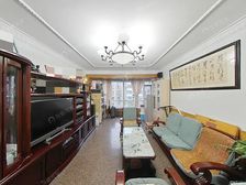 新出三房,安静位置,业主诚售,看房方便,