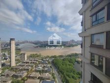 保利领秀前城三组团冠江墅(一期)5房2厅235万