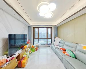 京西高档社区 九里 南北通透双明卫格局 一梯两户 随时看