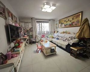 南华园四区 3层 客厅通阳 精装两居 南北通透 满五